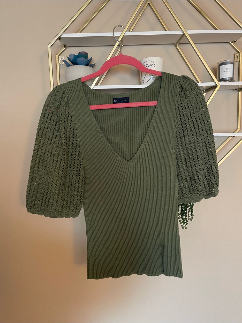 NWOT Gap Olive Puff Sleeve V-Neck Knit Top